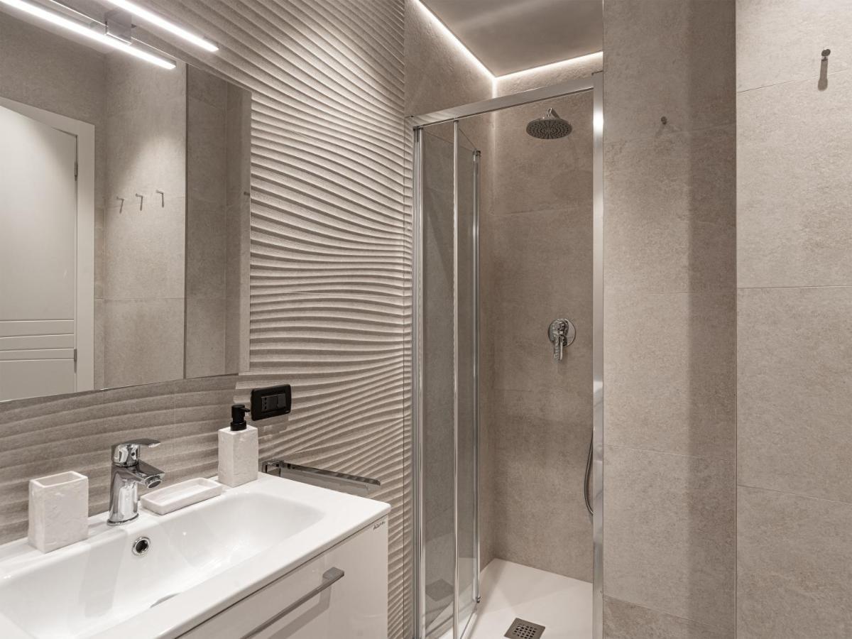 Suite "Le Vele" In The Heart Of The City Каляри Екстериор снимка
